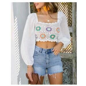 Chrysanthemum Crochet Floral Vacay Crop Top Medium Balloon Sleeve
